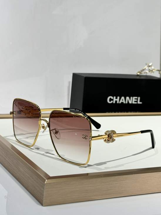 Picture of Chanel Sunglasses _SKUfw77837723fw